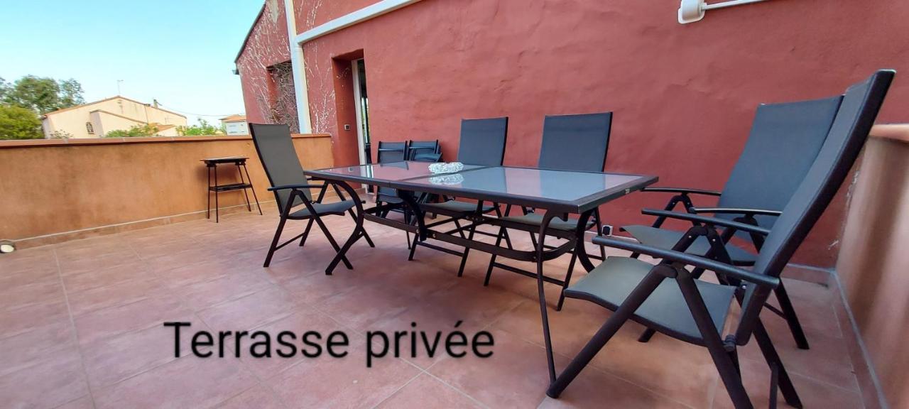 Le Barcares Logement Climatise Pour 6 Personnes, Draps Et Serviettes Non Fournis Air-Conditioned Accommodation For 6 People, Sheets And Towels Not Provided Alojamiento Con Aire Acondicionado Para 6 Personas, Sabanas Y Toallas No Incluidas Exterior photo