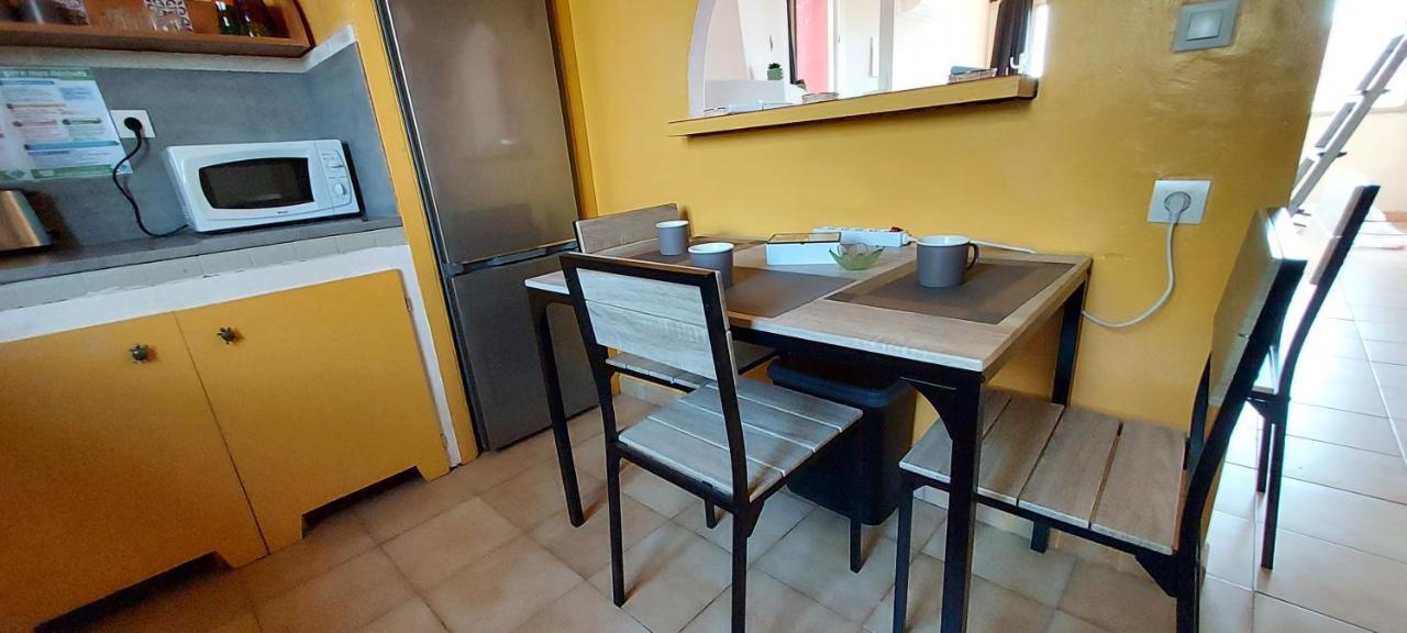 Le Barcares Logement Climatise Pour 6 Personnes, Draps Et Serviettes Non Fournis Air-Conditioned Accommodation For 6 People, Sheets And Towels Not Provided Alojamiento Con Aire Acondicionado Para 6 Personas, Sabanas Y Toallas No Incluidas Exterior photo
