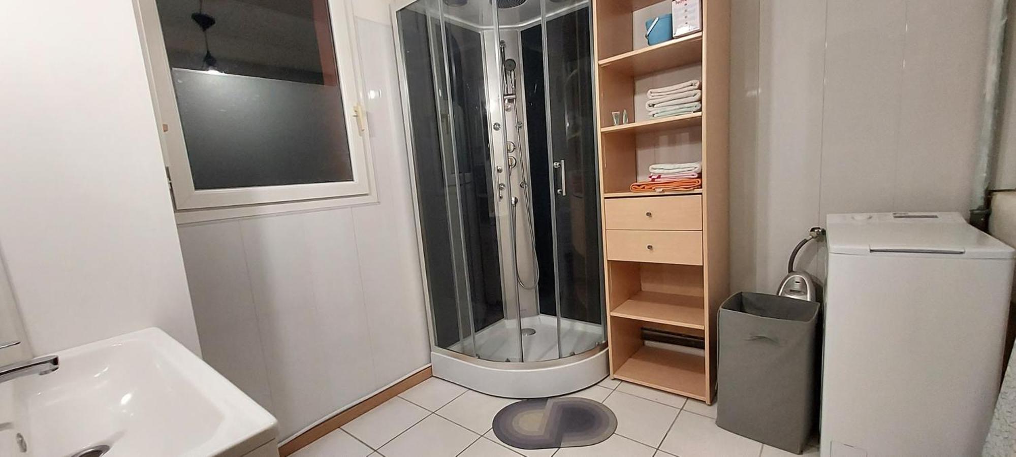 Le Barcares Logement Climatise Pour 6 Personnes, Draps Et Serviettes Non Fournis Air-Conditioned Accommodation For 6 People, Sheets And Towels Not Provided Alojamiento Con Aire Acondicionado Para 6 Personas, Sabanas Y Toallas No Incluidas Exterior photo