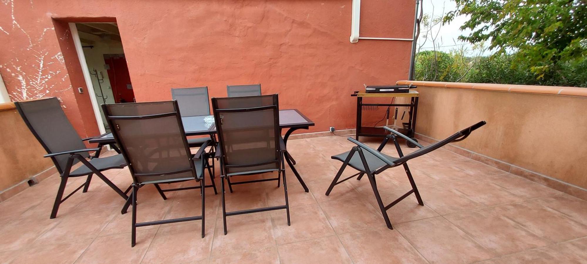 Le Barcares Logement Climatise Pour 6 Personnes, Draps Et Serviettes Non Fournis Air-Conditioned Accommodation For 6 People, Sheets And Towels Not Provided Alojamiento Con Aire Acondicionado Para 6 Personas, Sabanas Y Toallas No Incluidas Exterior photo