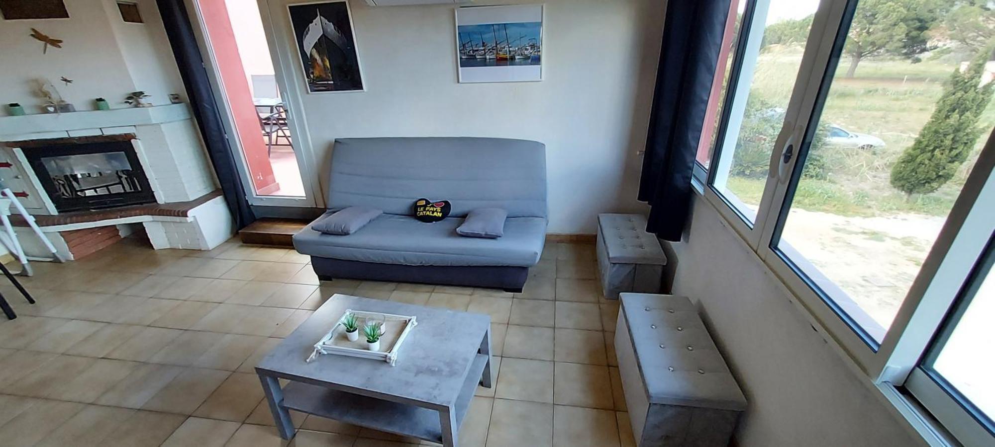 Le Barcares Logement Climatise Pour 6 Personnes, Draps Et Serviettes Non Fournis Air-Conditioned Accommodation For 6 People, Sheets And Towels Not Provided Alojamiento Con Aire Acondicionado Para 6 Personas, Sabanas Y Toallas No Incluidas Exterior photo