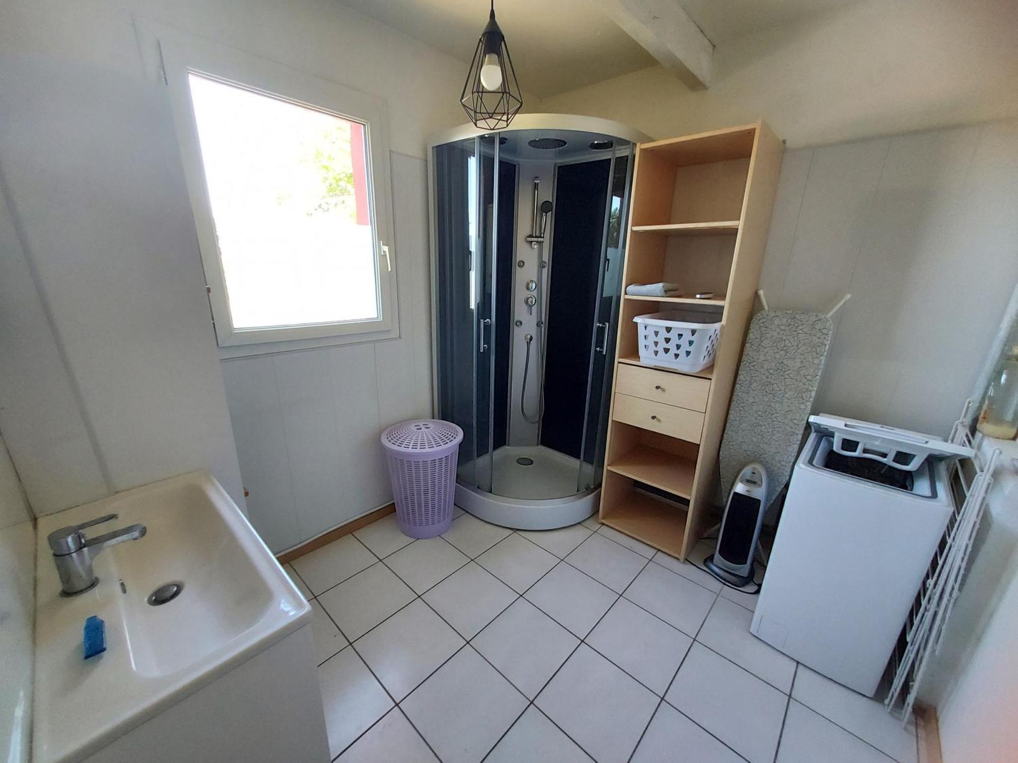Le Barcares Logement Climatise Pour 6 Personnes, Draps Et Serviettes Non Fournis Air-Conditioned Accommodation For 6 People, Sheets And Towels Not Provided Alojamiento Con Aire Acondicionado Para 6 Personas, Sabanas Y Toallas No Incluidas Exterior photo